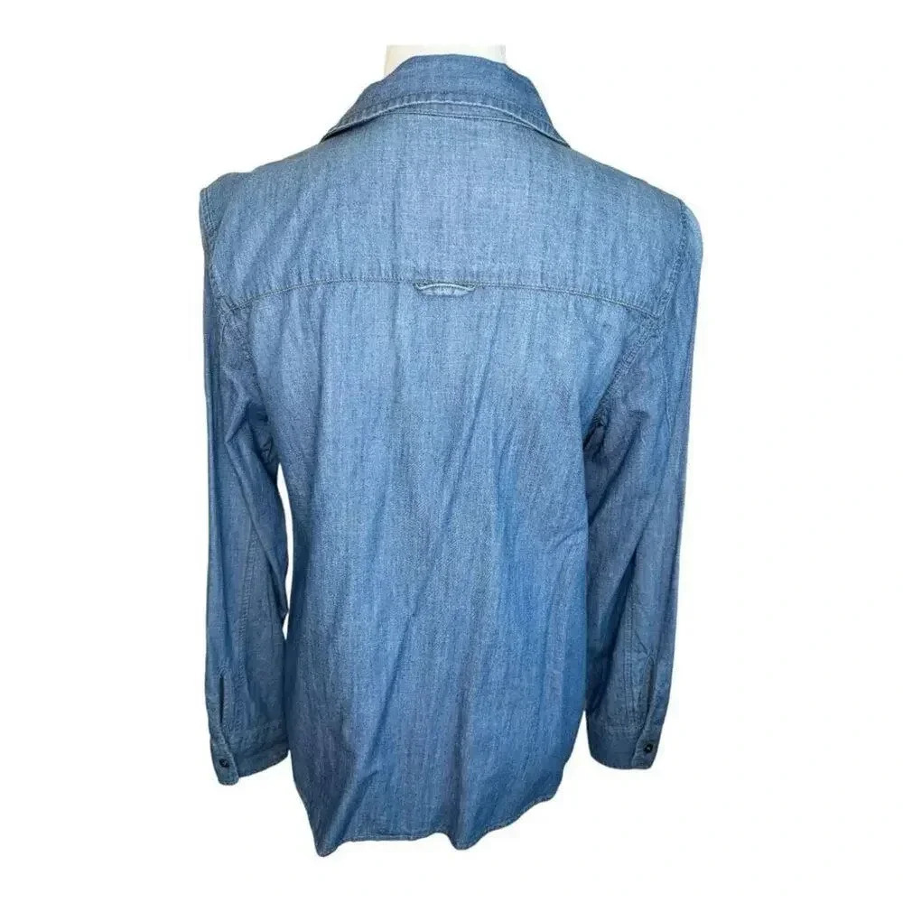 Sonoma Women’s Petite Medium “The Everyday Shirt” Denim Button Down - Picture 3 of 6